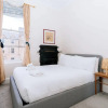 Отель Spacious 3 Bedroom Flat in Edinburgh, фото 4