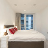 Отель Charming 2BR apt in Battersea by Wandsworth Town, фото 5