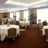 Отель Holiday Inn Hotel & Suites Montreal Airport, an IHG Hotel, фото 11