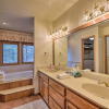 Отель Spacious Home w/ Game Room, 5 Mi to Dtwn Flagstaff, фото 8