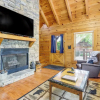 Отель Pigeon Forge Cabin: Premier Location & Hot Tub, фото 20