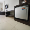 Отель RedDoorz Premium @ Raya Bojonegoro, фото 6