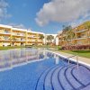 Отель Albufeira Paradise with Pool by Homing, фото 19