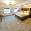 Отель Maison Parfaite YO1 - Exquisite 400 Year Old, City Centre Townhouse, фото 3