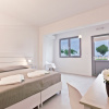 Отель Gregory Peck Beach Break Apartments, фото 1