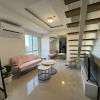 Отель COZI sweet pink loft suite at BGC fort, фото 10