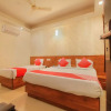 Отель OYO 14163 Comforts Inn, фото 4