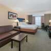 Отель Days Inn & Suites by Wyndham Florence/Jackson Area, фото 5