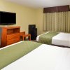Отель Americas Best Value Inn & Suites University Ave, фото 6