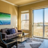 Отель FRONTDESK Oakwood Residence Apts Uptown Dallas, фото 18