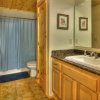 Отель Tall Timbers Lodge - Two Bedroom Cabin with Hot Tub, фото 5