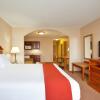 Отель Holiday Inn Express Hotel & Suites Logansport, an IHG Hotel, фото 7