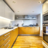 Отель Iconic Quartermile Old Town 3 Bed Duplex, фото 3