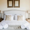 Отель Suites by Bella Vista - Historic Guesthouse, фото 9