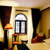 Отель Chongqing 30 Years Romantic Classic Hotel, фото 2
