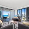Отель Circle on Cavill - HR Surfers Paradise, фото 11