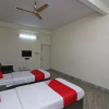 Отель OYO 37989 Hotel Debarshi, фото 9