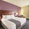 Отель La Quinta Inn & Suites Bowling Green в Боулинг-Грине