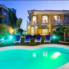 Отель Dream Villa Heated Swimming Pool Barbeque, фото 1