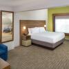 Отель Holiday Inn Express Hotel & Suites White River Junction, an IHG Hotel, фото 6