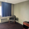 Отель Hallmark Inn & Suites, фото 3