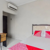 Отель OYO 93500 Rizki Residence By Tos, фото 7