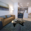 Отель S1bf Rare Find - Bright and Modern 1-br w Free Parking, фото 7