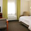 Отель Candlewood Suites Harrisonburg, an IHG Hotel, фото 5