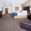 Отель Holiday Inn Express Hotel & Suites Lander, an IHG Hotel, фото 7