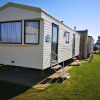Отель Lovely 2-bed Caravan in Walton on the Naze, фото 1