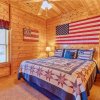 Отель Smoky Mountain Retreat - Five Bedroom Cabin, фото 43