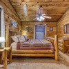 Отель Gatlinburg Enchantment - 3br - 3ba Sleeps 10! 3 Bedroom Cabin, фото 2
