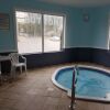 Отель Alpine Inn & Suites, фото 22