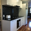 Отель Modern Home in Convenient Location, фото 5