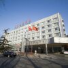 Отель Home Inn Beijing New International Exhibition Centre Capital Airport в Пекине