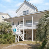 Отель A Bit O'Heaven by Oak Island Accommodations, фото 38