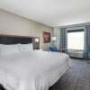 Отель Hampton Inn & Suites Fort Wayne Downtown, фото 3