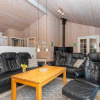 Отель 8 Person Holiday Home in Oksbol, фото 2