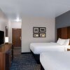Отель La Quinta Inn & Suites by Wyndham Morgantown, фото 23