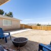 Отель Colorful Cactus - Hot Tub, Bbq And Fire Pit! 4 Bedroom Home by RedAwning, фото 11