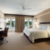 Отель DoubleTree by Hilton New Bern Riverfront в Нью-Берне