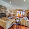 Отель Stunning Truckee Home w/ Private Patio & Gas Grill, фото 7