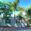 Отель Seahorse Cottages on Sanibel - Adults Only в Санибеле