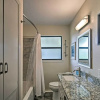 Отель Bright & Modern Texas Getaway - 7 Mi to The Alamo!, фото 10