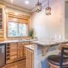 Отель Expansive 6br W/ Hot Tub, Pool Table & 4 Balconies 6 Bedroom Home, фото 12