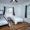 Отель Downtown Remodeled Cozy 2br/1ba Home Sleeps 8, фото 5