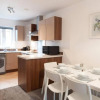 Отель *NEW* Central Derby Apt, with Parking - Sleeps 6, фото 14