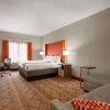 Отель La Quinta Inn & Suites by Wyndham Lackawanna, фото 28