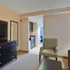 Отель Holiday Inn Express & Suites Ottawa West - Nepean, an IHG Hotel, фото 3