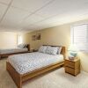 Отель East Denver Home In Quiet Neighborhood Sleeps 13, фото 18